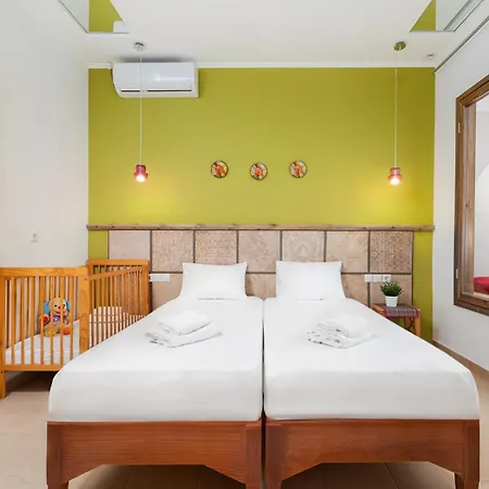 Crete In Koutouloufari - 6 Guests - Pool *