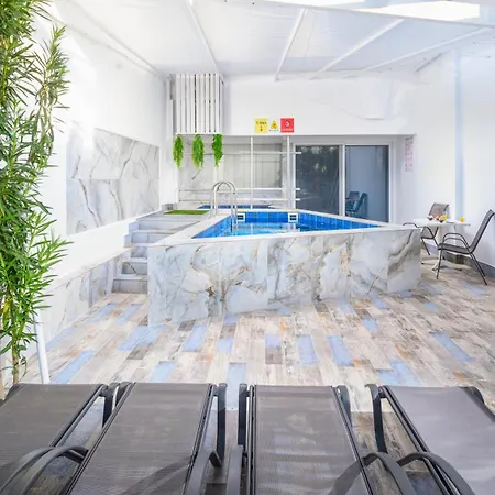 Crete In Koutouloufari - 6 Guests - Pool *