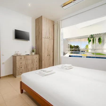 Дом отдыха Crete In Koutouloufari - 6 Guests - Pool