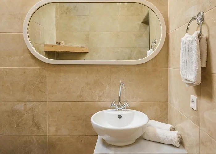 Crete In Koutouloufari - 6 Guests - Pool *