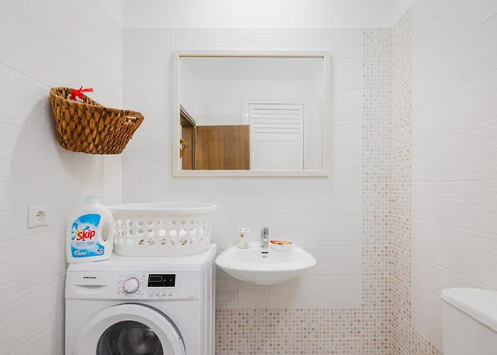 Crete In Koutouloufari - 6 Guests - Pool