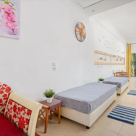 Crete In Koutouloufari - 6 Guests - Pool בית נופש