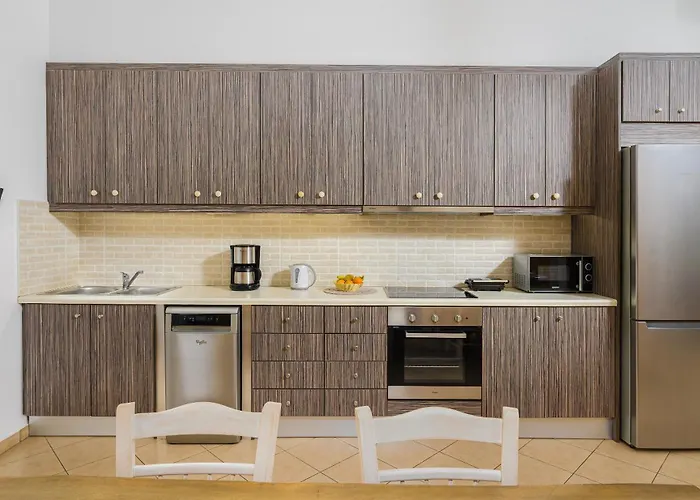 Crete In Koutouloufari - 6 Guests - Pool Herszonisszosz