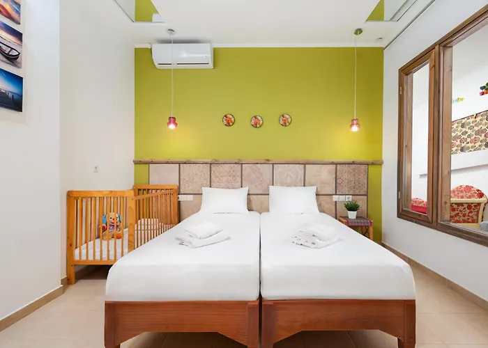 Crete In Koutouloufari - 6 Guests - Pool